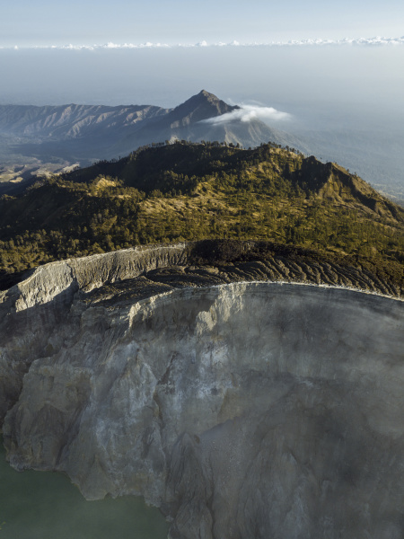 vista aerea del vulcano ijen