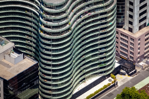 vista aerea di un moderno condominio