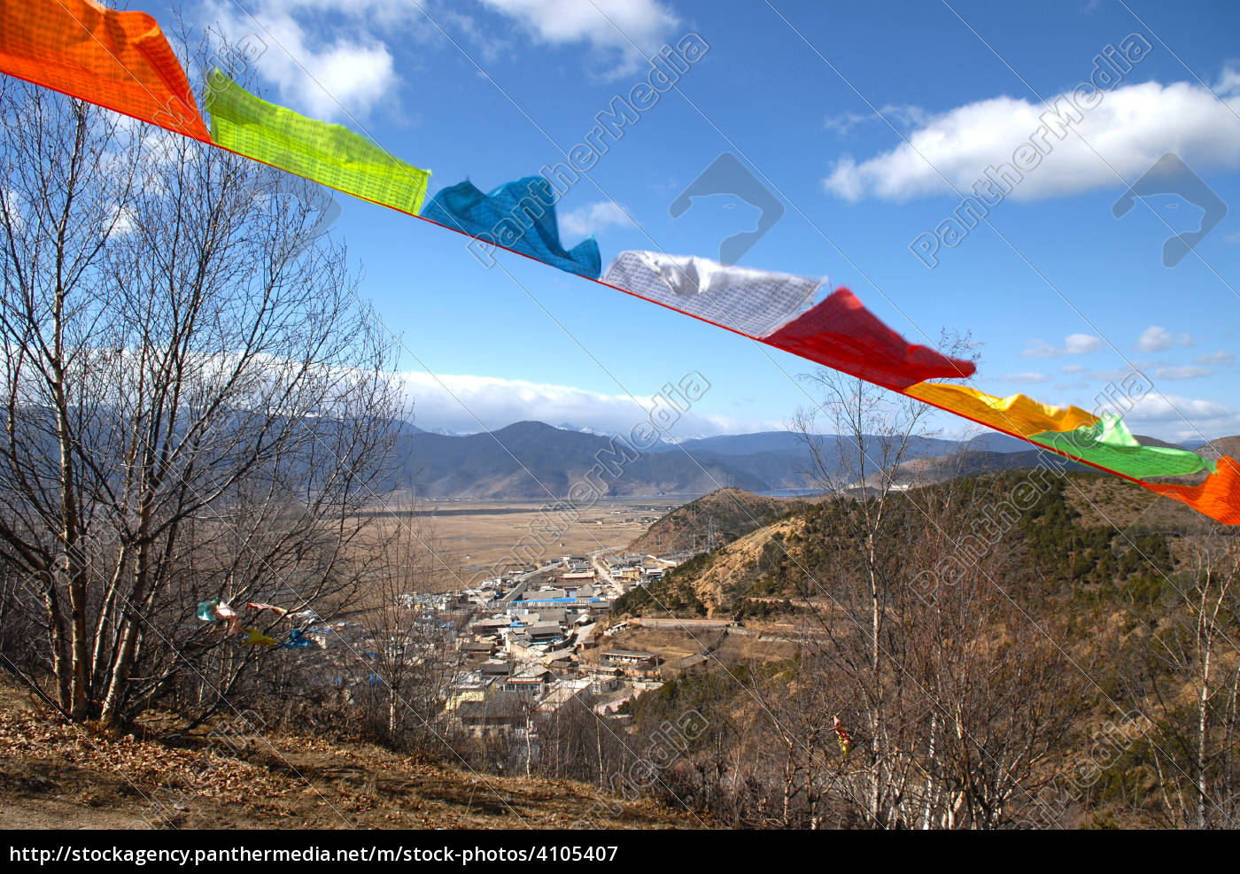 Bandiere di preghiera tibetane - Stockphoto #4105407
